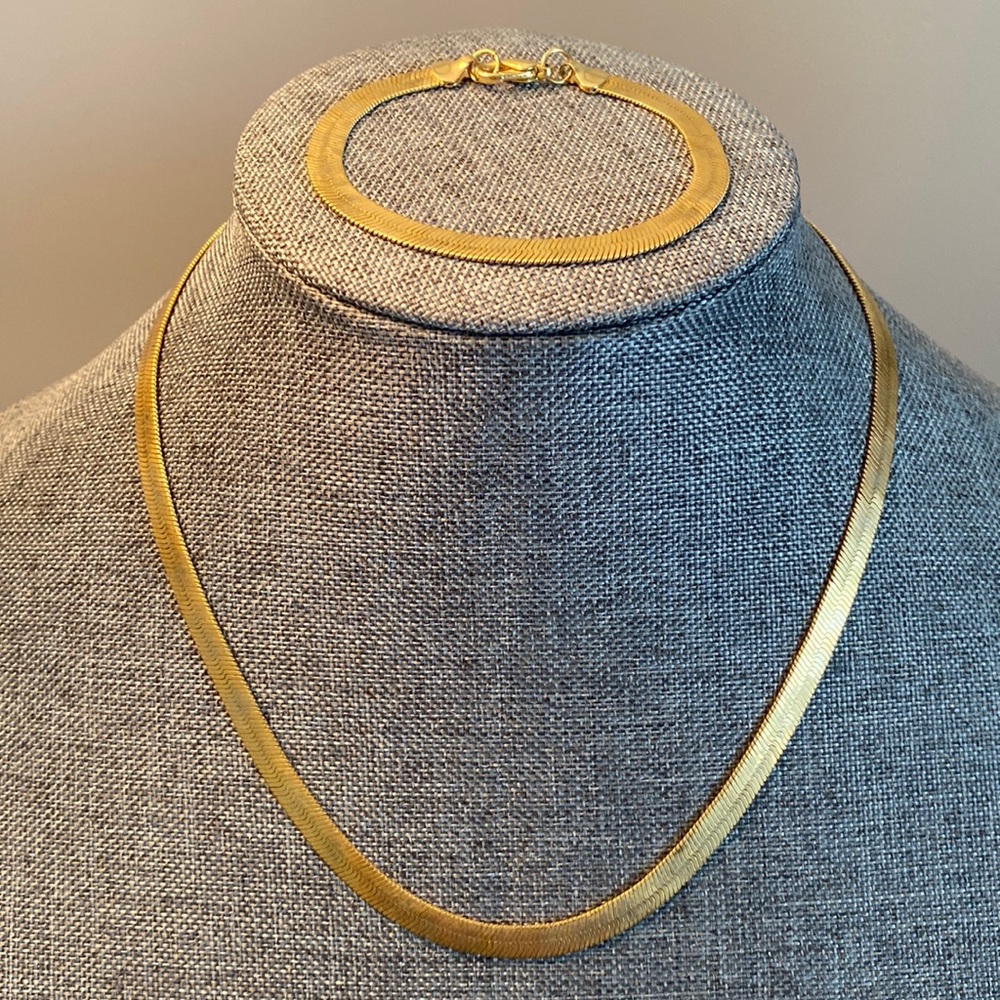 Vintage Gold Necklace & Bracelet Set